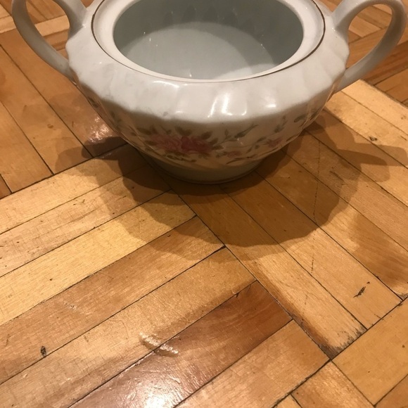 Astro  Portelan trimmed gold sugar cup vintage​​​​​​​​ - Picture 4 of 4